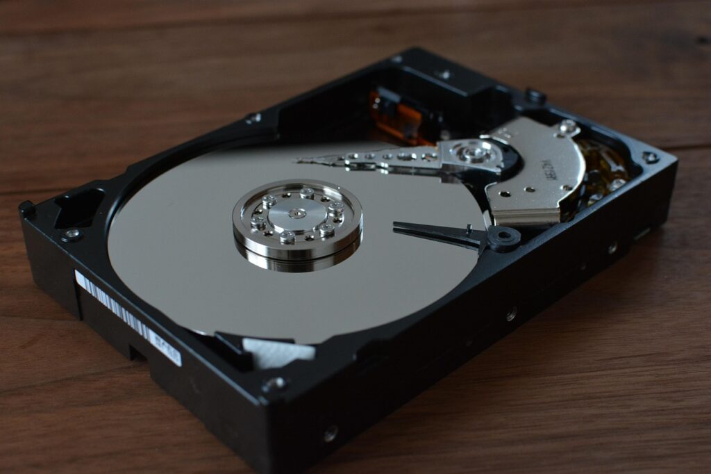 Come scegliere tra SSD e HDD per installare correttamente grandi titoli moderni