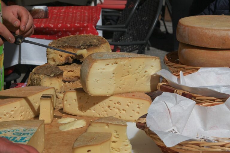 Borghi del formaggio in Italia: ecco i 5 dove gustare le specialità locali